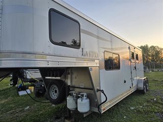 Used Horse Trailer