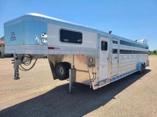 New Horse Trailer