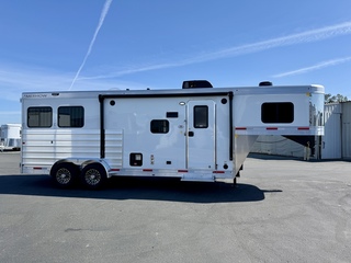 New Horse Trailer