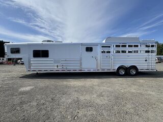 Used Horse Trailer