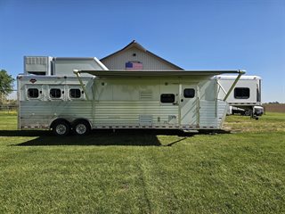 Used Horse Trailer