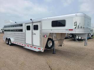 New Horse Trailer