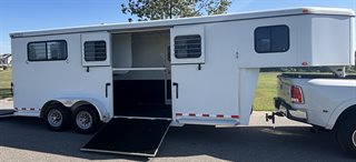 Used Horse Trailer