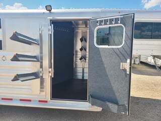 New Horse Trailer