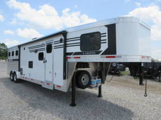 New Horse Trailer