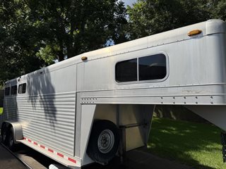 Used Horse Trailer