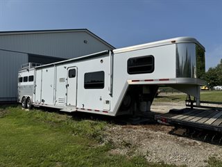 Used Horse Trailer