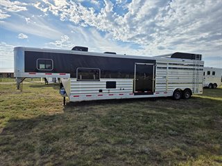 New Horse Trailer