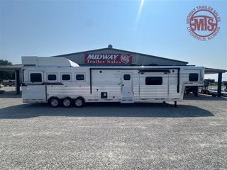 New Horse Trailer