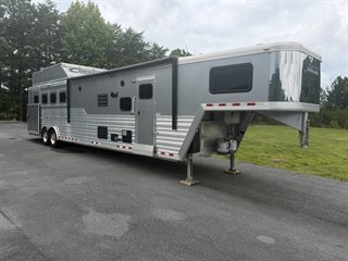 Used Horse Trailer