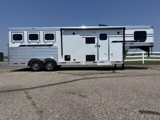 New Horse Trailer