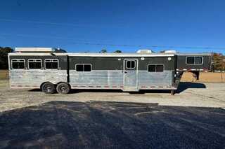 Used Horse Trailer