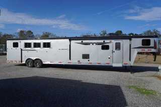 New Horse Trailer