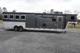 New Horse Trailer