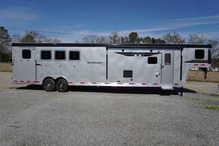 New Horse Trailer
