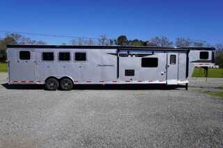 New Horse Trailer