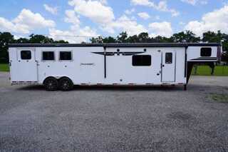 New Horse Trailer