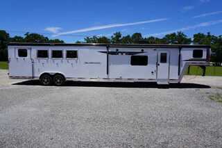 New Horse Trailer