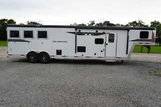 New Horse Trailer