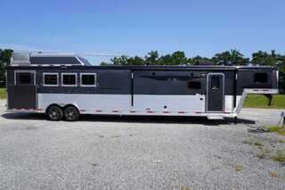 New Horse Trailer