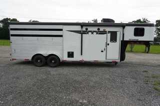 New Horse Trailer