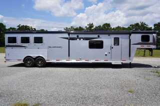 New Horse Trailer