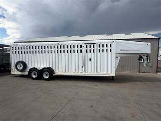 Used Horse Trailer