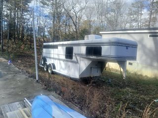 Used Horse Trailer