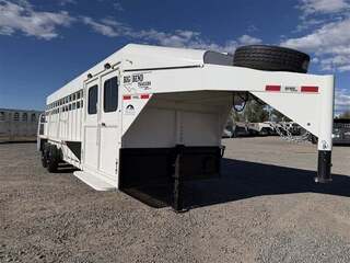 New Horse Trailer
