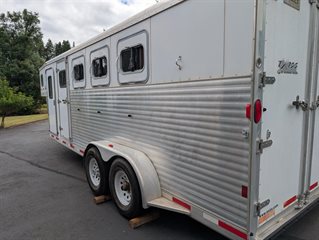 Used Horse Trailer
