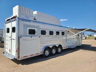 New Horse Trailer
