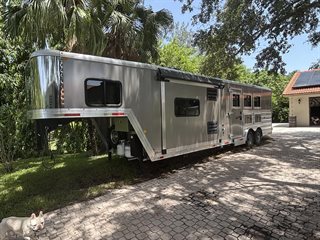 Used Horse Trailer