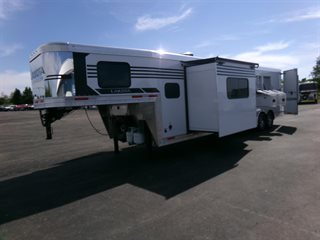 New Horse Trailer