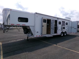 New Horse Trailer