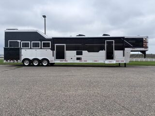 Used Horse Trailer