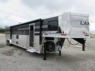 New Horse Trailer