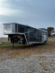 Used Horse Trailer
