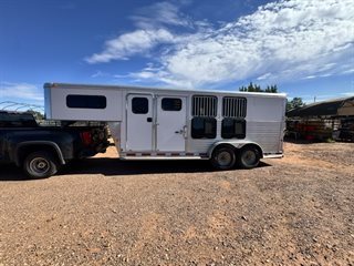 Used Horse Trailer