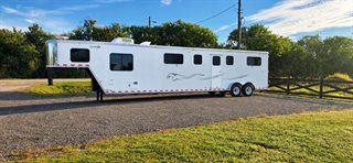 Used Horse Trailer