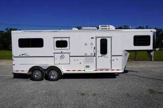 Used Horse Trailer