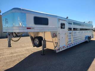 New Horse Trailer